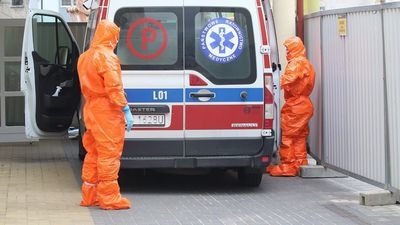 Klinika Chorób Zakaźnych SPSK1 w Lublinie, jako pierwsza w Polsce testuje nową terapię w leczeniu pacjentów, którzy najciężej przechodzą chorobę wywołaną koronawirusem