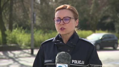 Podczas kontroli drogowych policja sprawdza cel podróży. "Apelujemy, aby święta spędzać w miejscu zamieszkania"