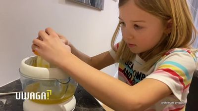 Jak sobie radzić w czasie pandemii? "Dzieci troszeczkę inaczej patrzą na to, co się dzieje"