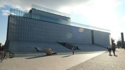 Na trzy miesiące czynsze umorzono też czterem restauratorom prowadzącym działalność w Centrum Spotkania Kultur.