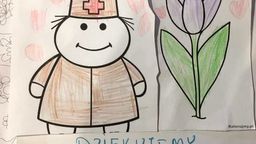 Dzieci rysują medykom ze szpitala zakaźnego w Puławach. "Dla nas jesteście bohaterami"