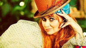 Coraz mniej jest ludzi, którzy tworzą muzykę z czystego pragnienia. Jeżeli ktoś wybierał tę ścieżkę i mówił, że szczerze do tego podchodzi, to trochę był wyśmiewany. Pojawiały się głosy: „Musisz zrobić coś, żeby to sprzedać”. Zobaczymy, jak będzie teraz – mówi Ania Rusowicz