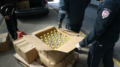Walka z koronawirusem. Nielegalny alkohol płynie do naszych szpitali