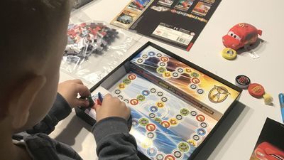 Dla mnie to oczywiste, że w sytuacji, w jakiej się znaleźliśmy jakieś koszty muszę ponieść, żeby wspaniali pracownicy przedszkola mogli dostawać wynagrodzenie - mówi Anna Kijek-Sanakiewicz, mama dwóch synów uczęszczających do niepublicznego przedszkola
