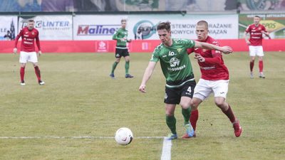 Wiele wskazuje na to, że Maciej Orłowski i jego koledzy w tym sezonie wrócą do walki o ligowe punkty

