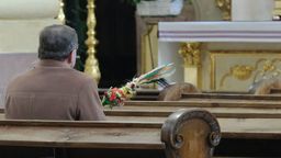 Dzisiaj we mszy świętej o godz. 11.30 w archikatedrze w Lublinie uczestniczyło czworo wiernych.