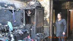 Dom nie nadaje się do zamieszkania. – To dla nas katastrofa. Jest tragicznie – płacze pani Anna