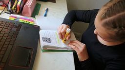 Lekcje w domach dają w kość. "Wielu uczniów zorientowało się, że może się wyłączyć w trakcie zajęć"