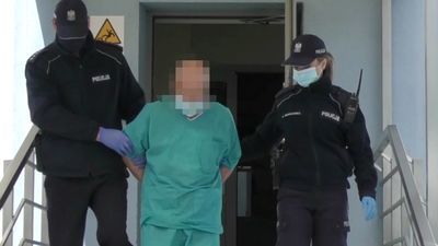 Pijany kierowca potrącił dwóch chłopców i uciekł. Daleko nie zajechał