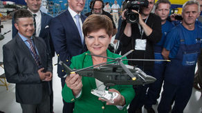 Świdnicka fabryka jest odwiedzana przez polityków PiS przy okazji każdej kampanii wyborczej