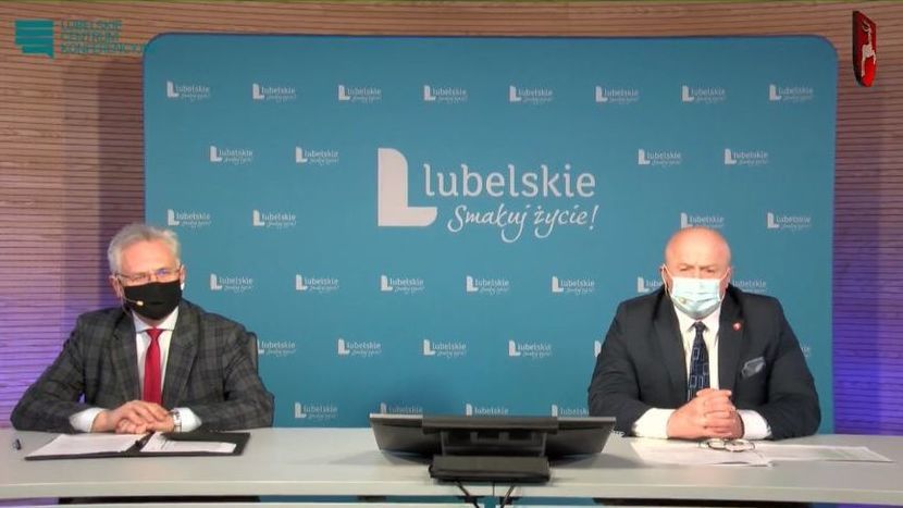 Na wczorajszej wideokonferencji inaugurującej działalność Tarczy Lubelskiej marszałek Jarosław Stawiarski (z prawej) zapowiedział, że do pomocy właścicielom firm zostaną oddelegowali „wysoko wyspecjalizowani urzędnicy”.