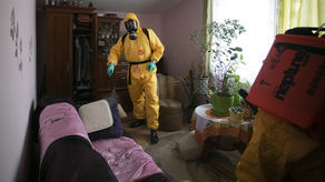 Akcja wojskowych w zamojskim domu pomocy społecznej. Dwa nowe zakażenia w innym obiekcie [zdjęcia]