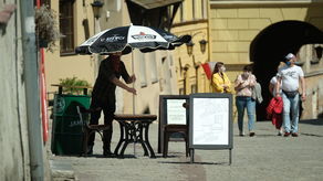 Otwarcie ogródków? – Ekonomicznie to może być nieopłacalne – mówią restauratorzy