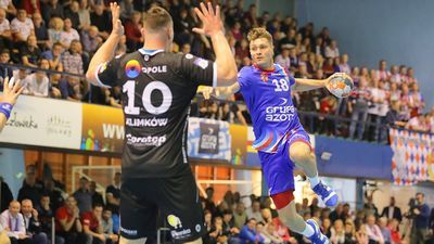 Michał Szyba jest czołowym zawodnikiem na prawym rozegraniu Azotów Puławy