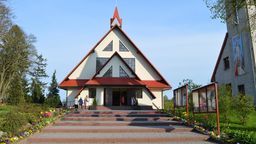 Ognisko koronawirusa w parafii pod Lublinem. Przyjmujący komunię powinni zgłosić się do sanepidu