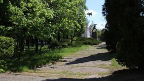 Centrum przesiadkowe w Kraśniku bez placu zabaw. Będzie za to więcej drzew