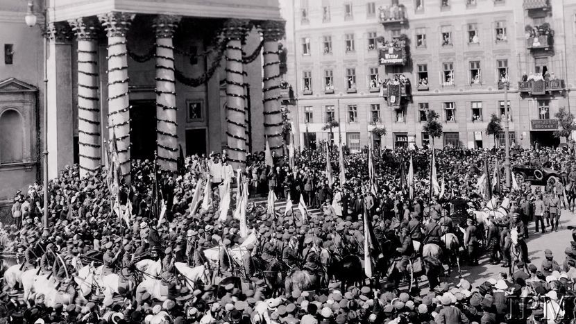 Warszawa, 18 maja 1920. Uroczysta msza w kościele św. Aleksandra na cześć Naczelnego Wodza Józefa Piłsudskiego