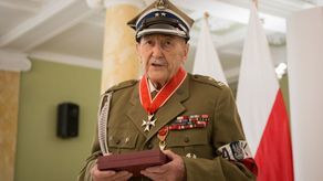 Ppłk Marian Pawełczak skończył dzisiaj 97 lat