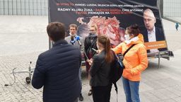 Szczątki ludzkiego płodu, a obok lubelski radny. Czy tym plakatem zajmie się prokuratura?