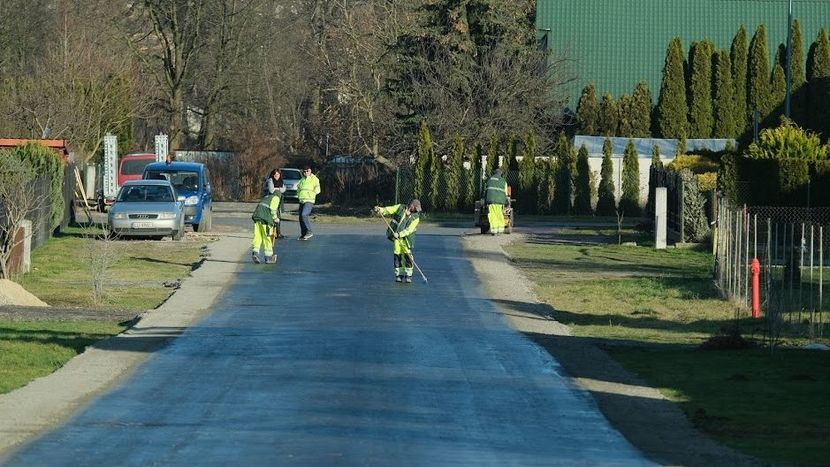 Technologia zastosowana na ul. Malinowej w Świdniku zostanie powtórzona na innych drogach gruntowych w mieście.