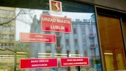 Lublin: Miejscy urzędnicy znowu przyjmą interesantów. Sprawdź godziny i zasady