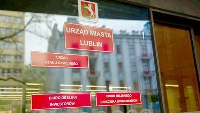 Lublin: Miejscy urzędnicy znowu przyjmą interesantów. Sprawdź godziny i zasady