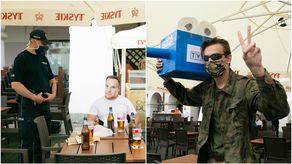 Maską i tekturową kamerą we władzę PiS. Happening przedsiębiorców na rynku w Zamościu