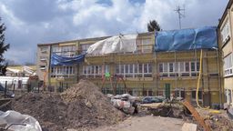 Zamiast uczniów kują tu budowlańcy. Remonty w kilku lubelskich szkołach