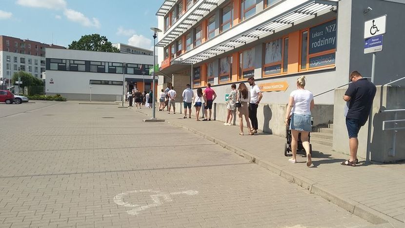 Przedszkole przy ul. Onyksowej w Lublinie. Tutaj uprawnionych do głosowania jest aż 2539 osób. Do godz. 12 zagłosowało 575 (22,65 proc.)