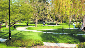 Puławy: Zamiast szutru będzie beton na Skwerze Niepodległości