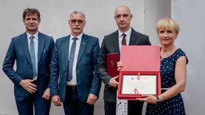 10 czerwca 2020. Małgorzata Bzówka w roli zastępcy prezydenta Zamościa, podczas 440 urodzin miasta. Pięć dni później była prezesem zarządu PGK
