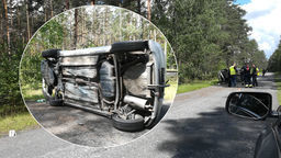 Samochód uderzył w drzewo i przewrócił się na bok. Kierowca w szpitalu