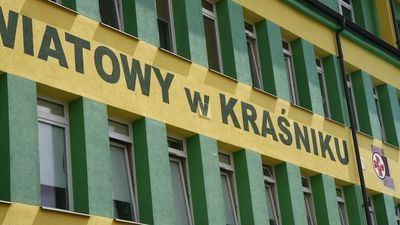 Rada Powiatu w Kraśniku miała dyskutować o przyszłości porodówki. "Takich jaj jeszcze nie było"