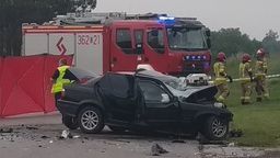 Lubelskie: Śmiertelny wypadek. BMW z maturzystami uderzyło w busa, nie żyje 19-latek