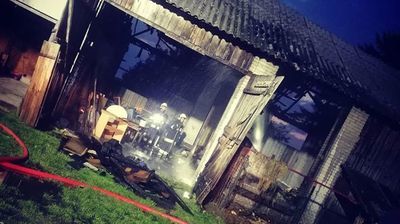 Kolejny pożar w tym samym gospodarstwie. Podpalacz groził pokrzywdzonemu [zdjęcia]