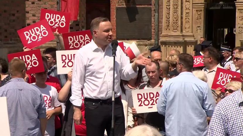Andrzej Duda podczas wiecu wyborczego w Brzegu