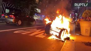 Kolejna noc zamieszek w Nowym Jorku. Grabieże, podpalenia i starcia z policją na Manhattanie