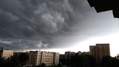 Puławy: Burzowe chmury spowiły niebo [zdjęcia]