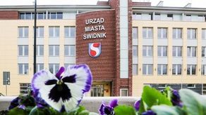 Koronawirus w Świdniku. Osoba zakażona była w Urzędzie Miasta