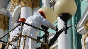 Mechanicy, stolarze, hydraulicy, tokarze CNC, elektrycy, a także malarze, posiadają deficytowe umiejętności, które cenione są zwłaszcza wśród pracodawców z Niemiec, Austrii, Szwajcarii, Norwegii, Holandii oraz Islandii