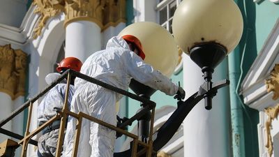 Mechanicy, stolarze, hydraulicy, tokarze CNC, elektrycy, a także malarze, posiadają deficytowe umiejętności, które cenione są zwłaszcza wśród pracodawców z Niemiec, Austrii, Szwajcarii, Norwegii, Holandii oraz Islandii