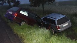 Samochód, którym jechała 19-latka ze swoim znajomym został zepchnięty z drogi do rowu. 