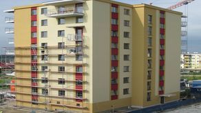 Bloku przy ul. Popiełuszki 13 SM „Metalowiec", obok którego stanie nowy blok