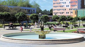 Fontanna na Placu Chopina w Puławach w tym sezonie nie będzie czynna. Zdaniem lokalnych władz, woda w niej mogłaby przyciągnąć w jej okolice zbyt dużą liczbę mieszkańców