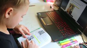 Zdalne nauczanie podsumowane. We wrześniu będzie powtórka z nauki w domu?