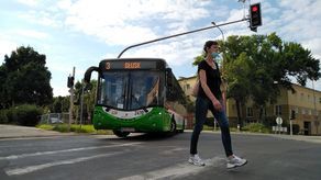 Godzinę po wprowadzeniu objazdów autobus linii 3 jedzie zupełnie inną trasą niż ta ogłoszona na stronie ZTM.