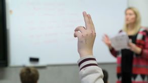 MEN i GIS przygotowują wytyczne epidemiologiczne dla szkół, które po 1 września pracować mają w systemie stacjonarnym