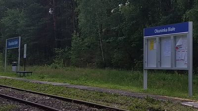 Okuninka Białe -stacyjka oddalona o godzinę spaceru od jeziora Białego