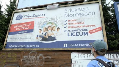 Lublin: Licealiści chodzili do szkoły widmo. Prowadziła kursy dla młodzieży i znowu rekrutuje