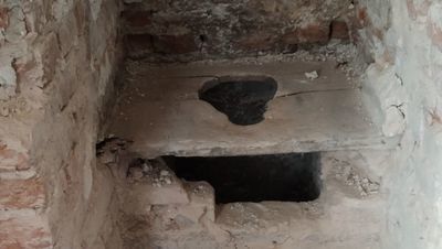 Datowana na XVIII wiek toaleta